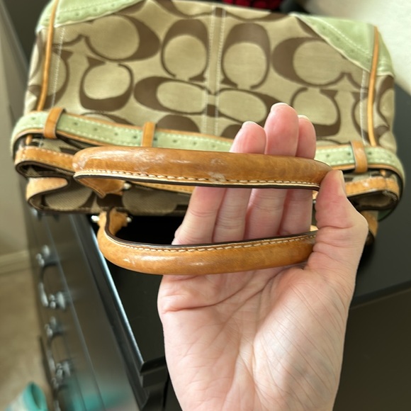 Coach Hampton Limited Edition Fish Appliqué Stachel - Picture 6 of 16